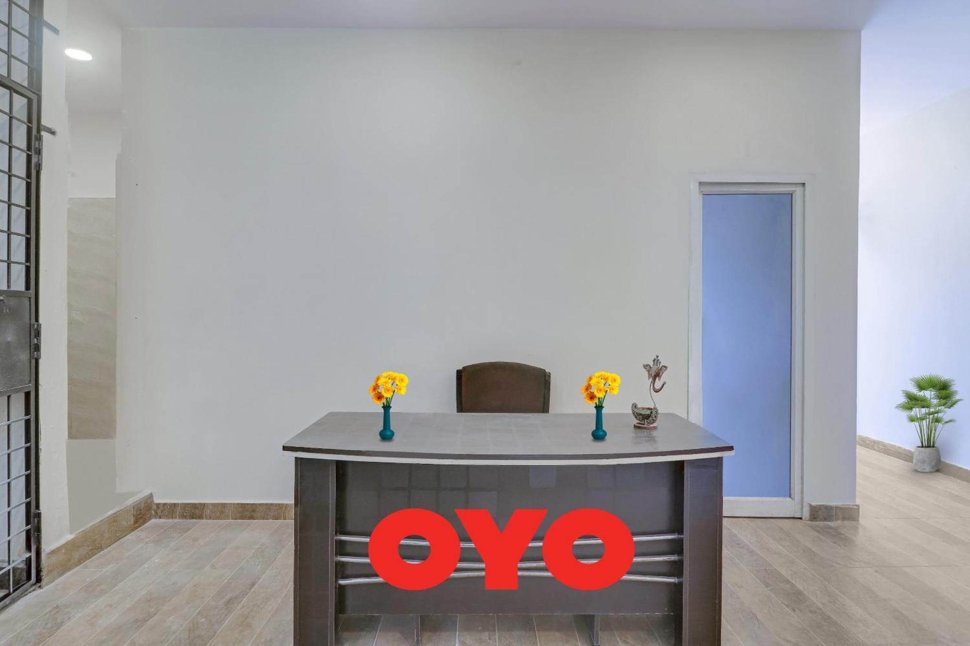 Hotel O Aayush Stay Inn Χιντεραμπάντ Εξωτερικό φωτογραφία