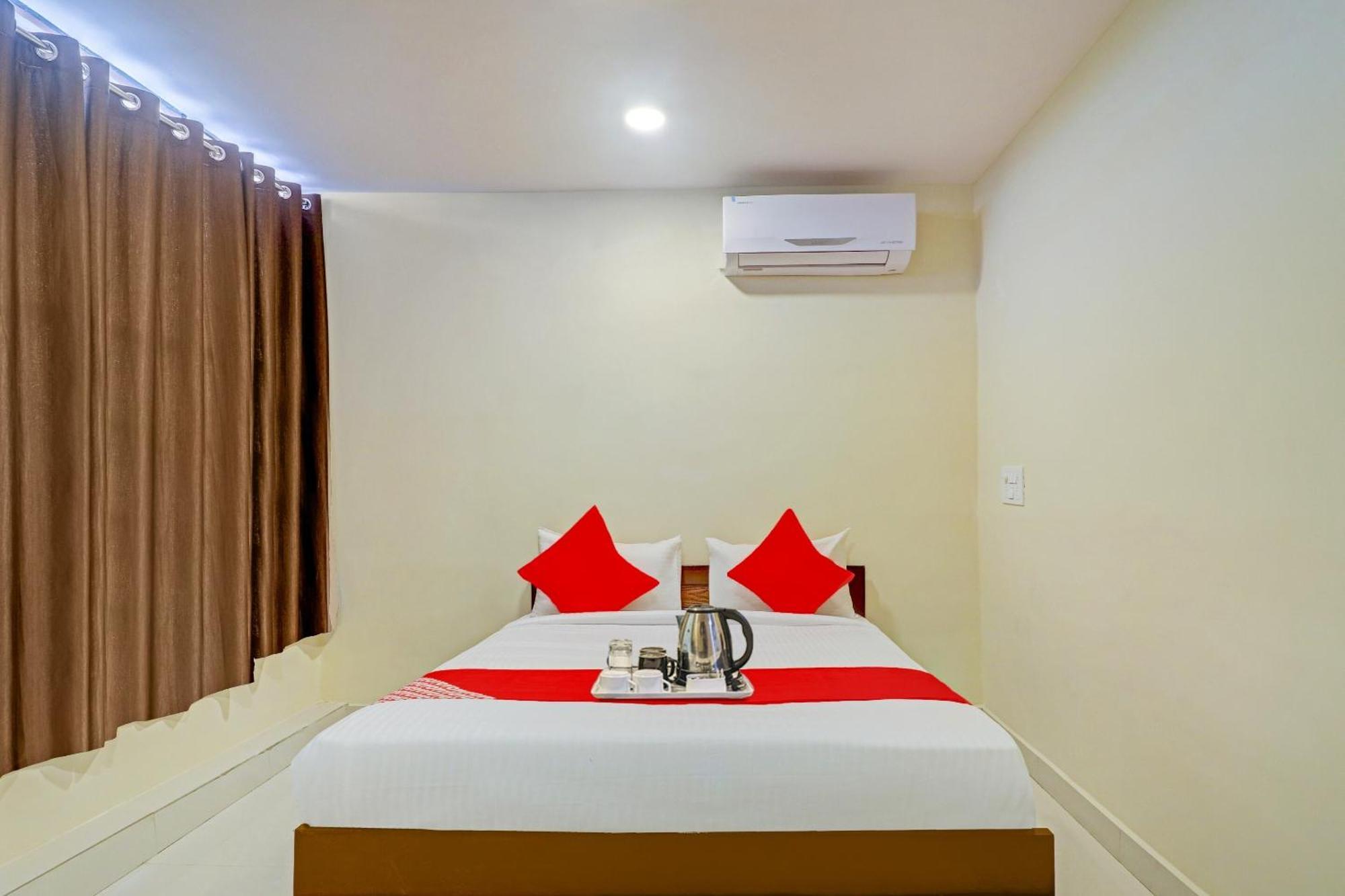 Hotel O Aayush Stay Inn Χιντεραμπάντ Εξωτερικό φωτογραφία
