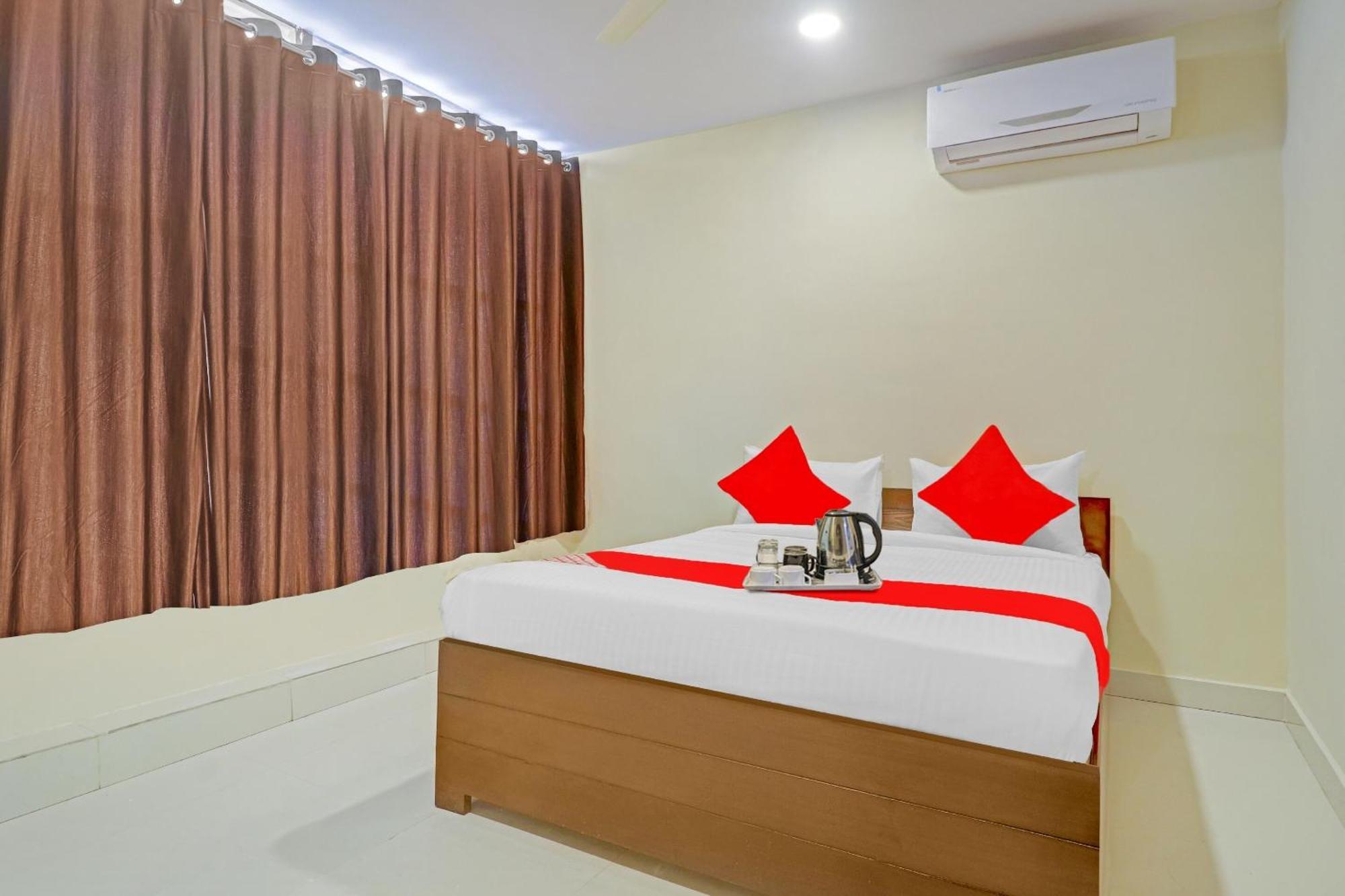 Hotel O Aayush Stay Inn Χιντεραμπάντ Εξωτερικό φωτογραφία
