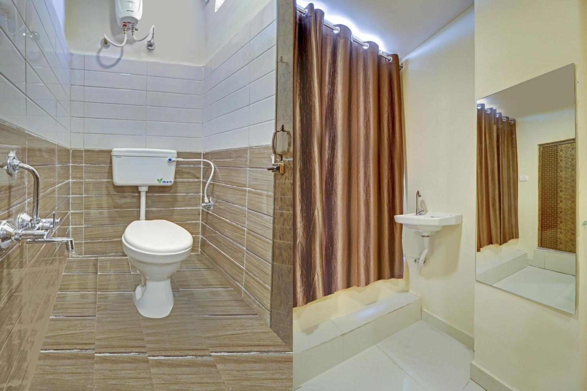 Hotel O Aayush Stay Inn Χιντεραμπάντ Εξωτερικό φωτογραφία