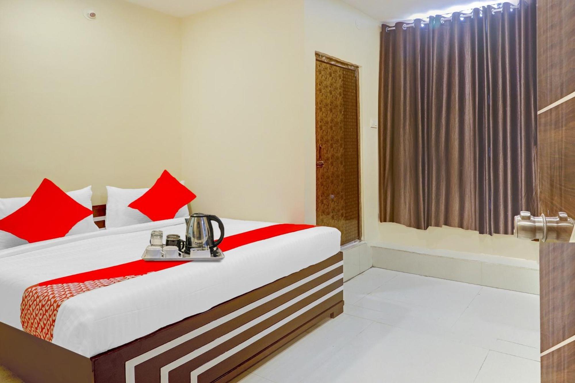 Hotel O Aayush Stay Inn Χιντεραμπάντ Εξωτερικό φωτογραφία