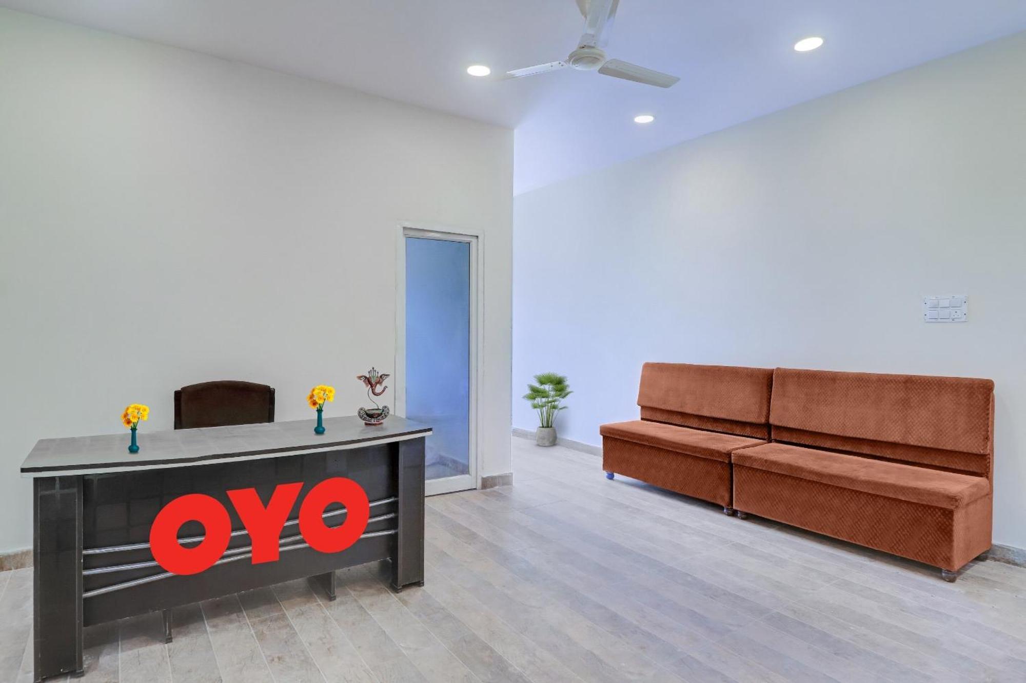 Hotel O Aayush Stay Inn Χιντεραμπάντ Εξωτερικό φωτογραφία