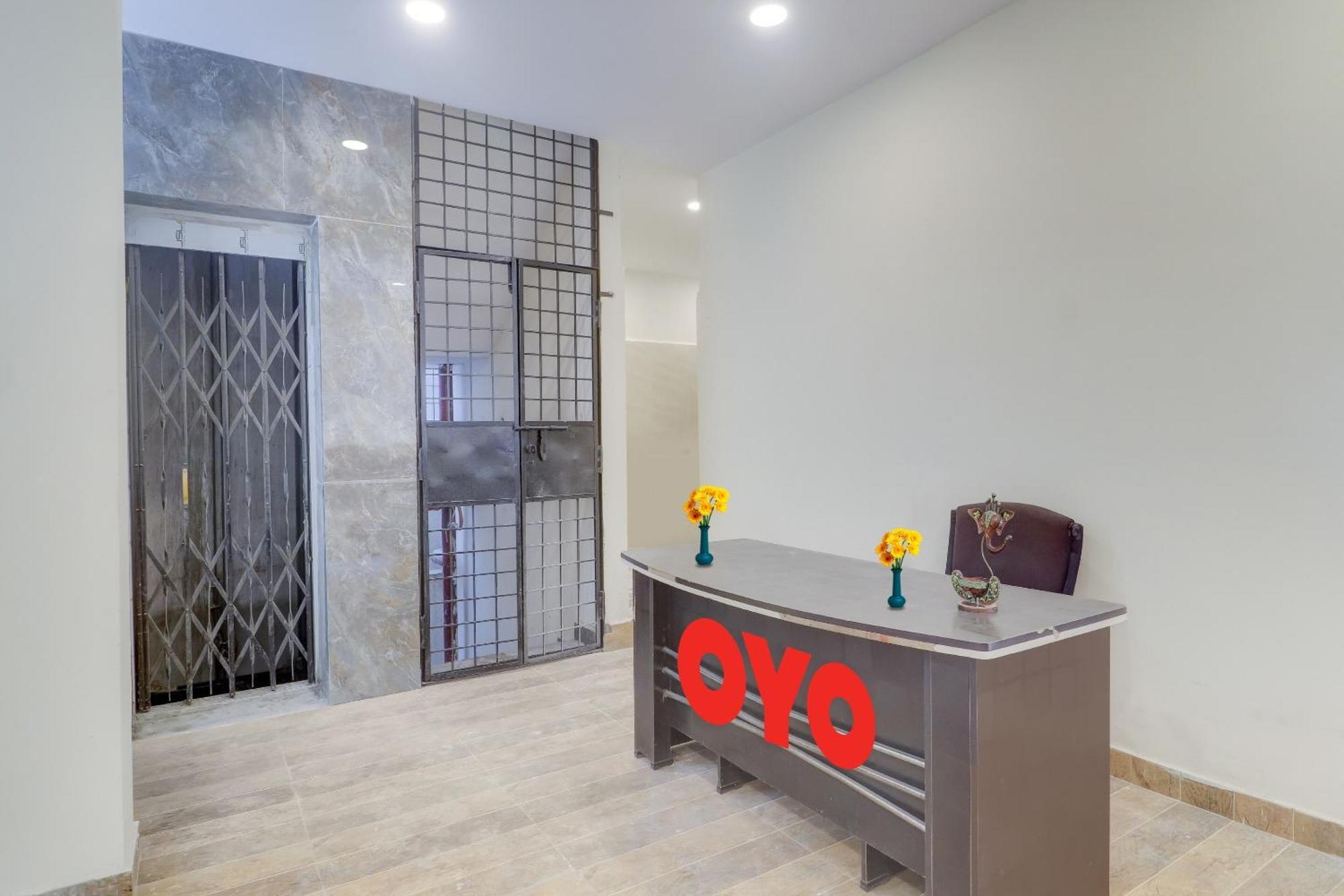 Hotel O Aayush Stay Inn Χιντεραμπάντ Εξωτερικό φωτογραφία